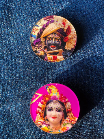 2 Piece Acrylic Badge Set (Radha Shyamsundar)