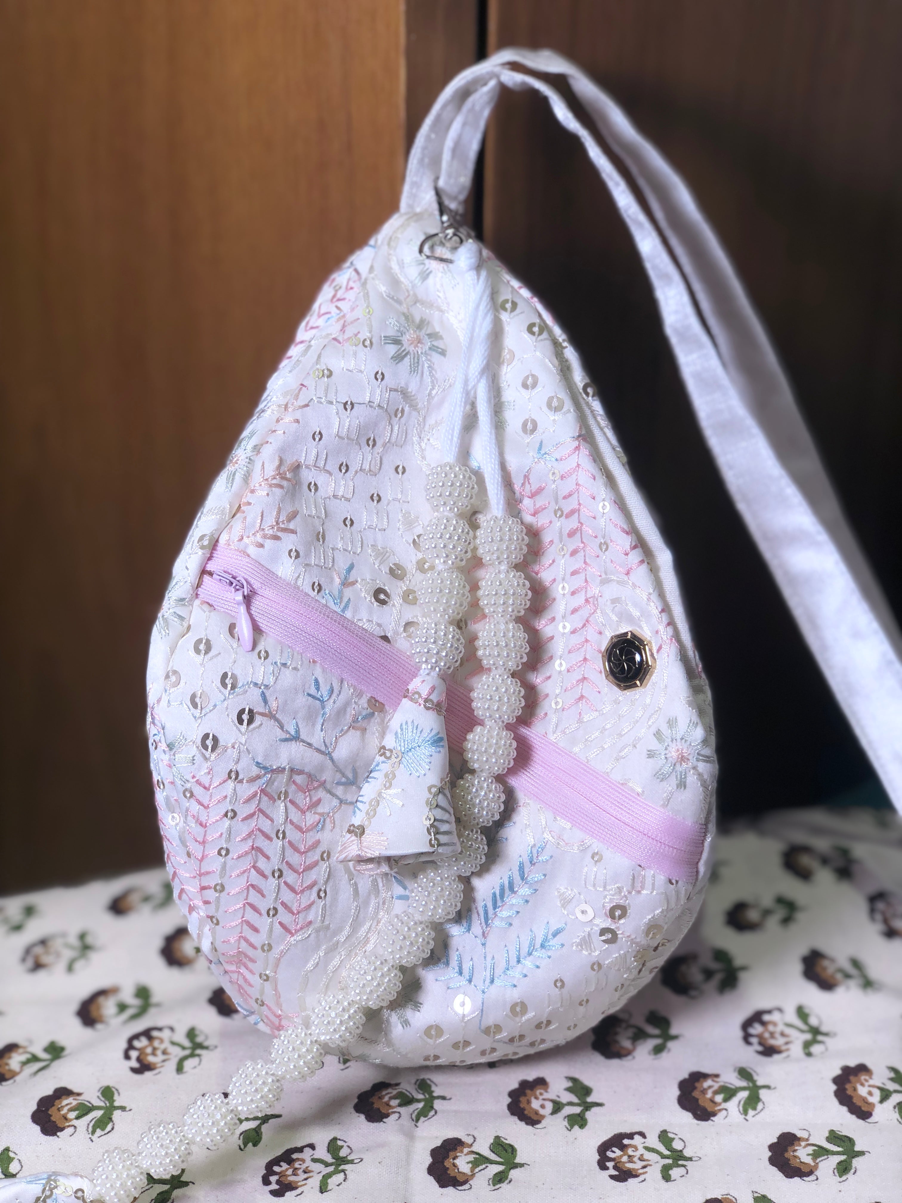 pastel Leaf embroidery silk japa bag
