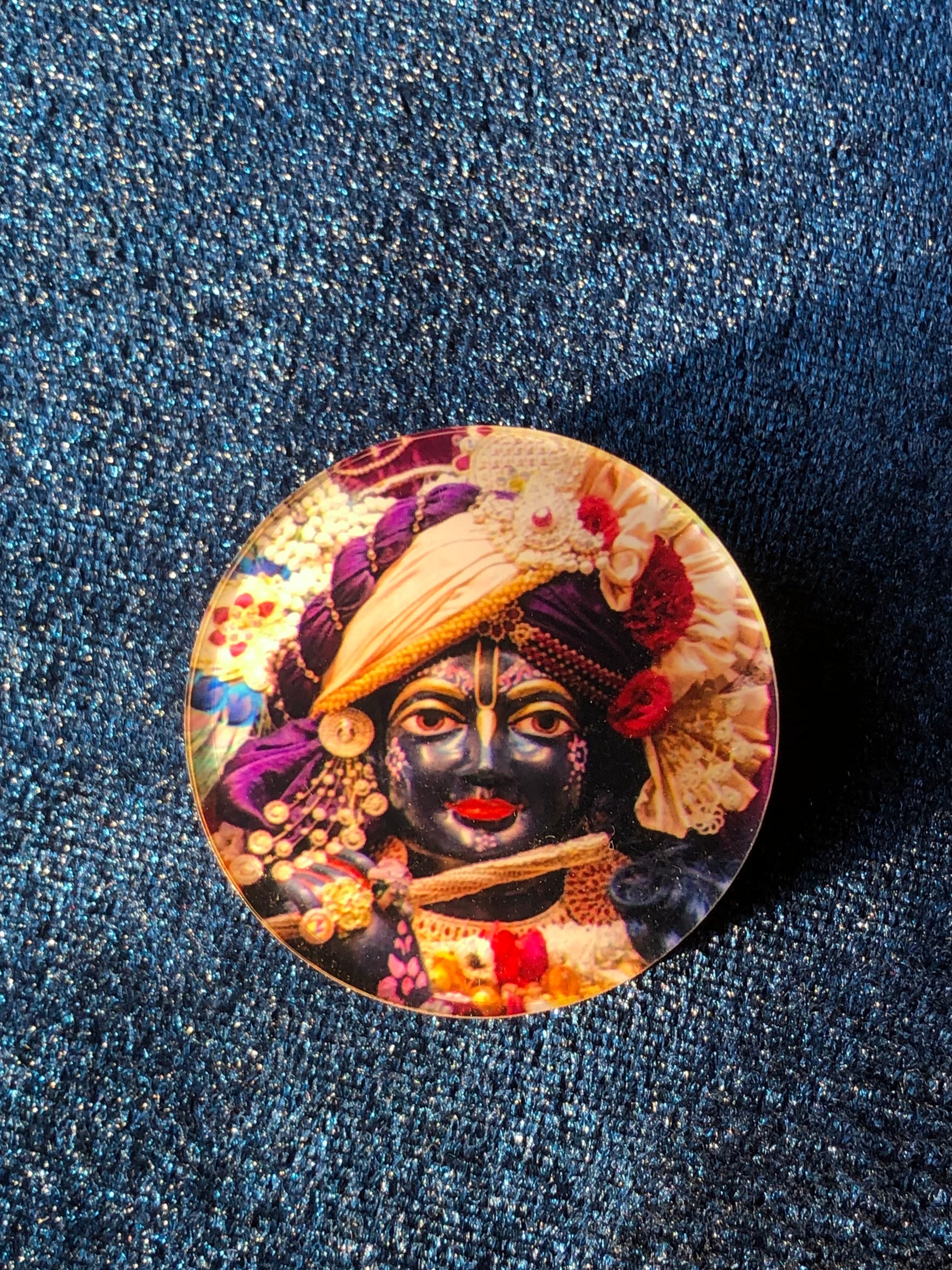 2 Piece Acrylic Badge Set (Radha Shyamsundar)