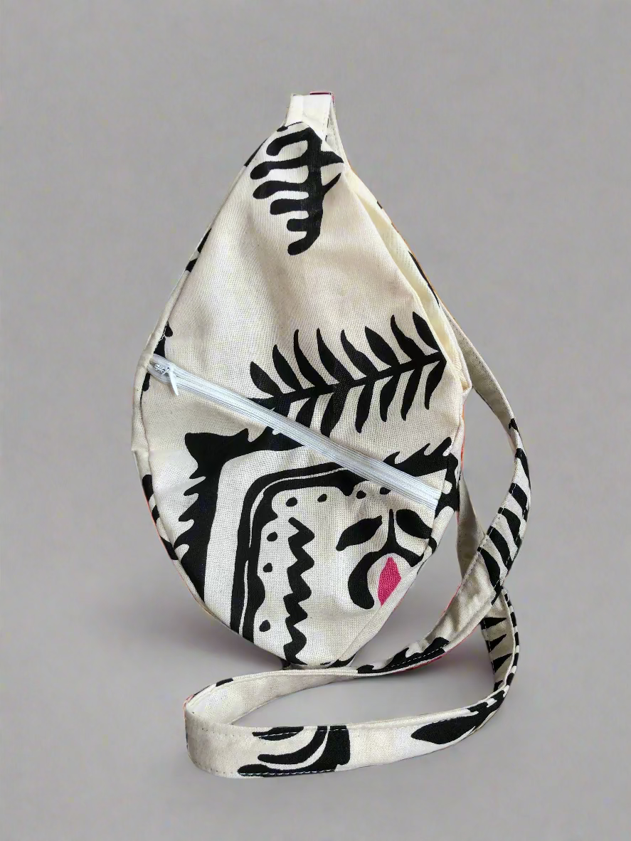 Black & off-white Japa Bag