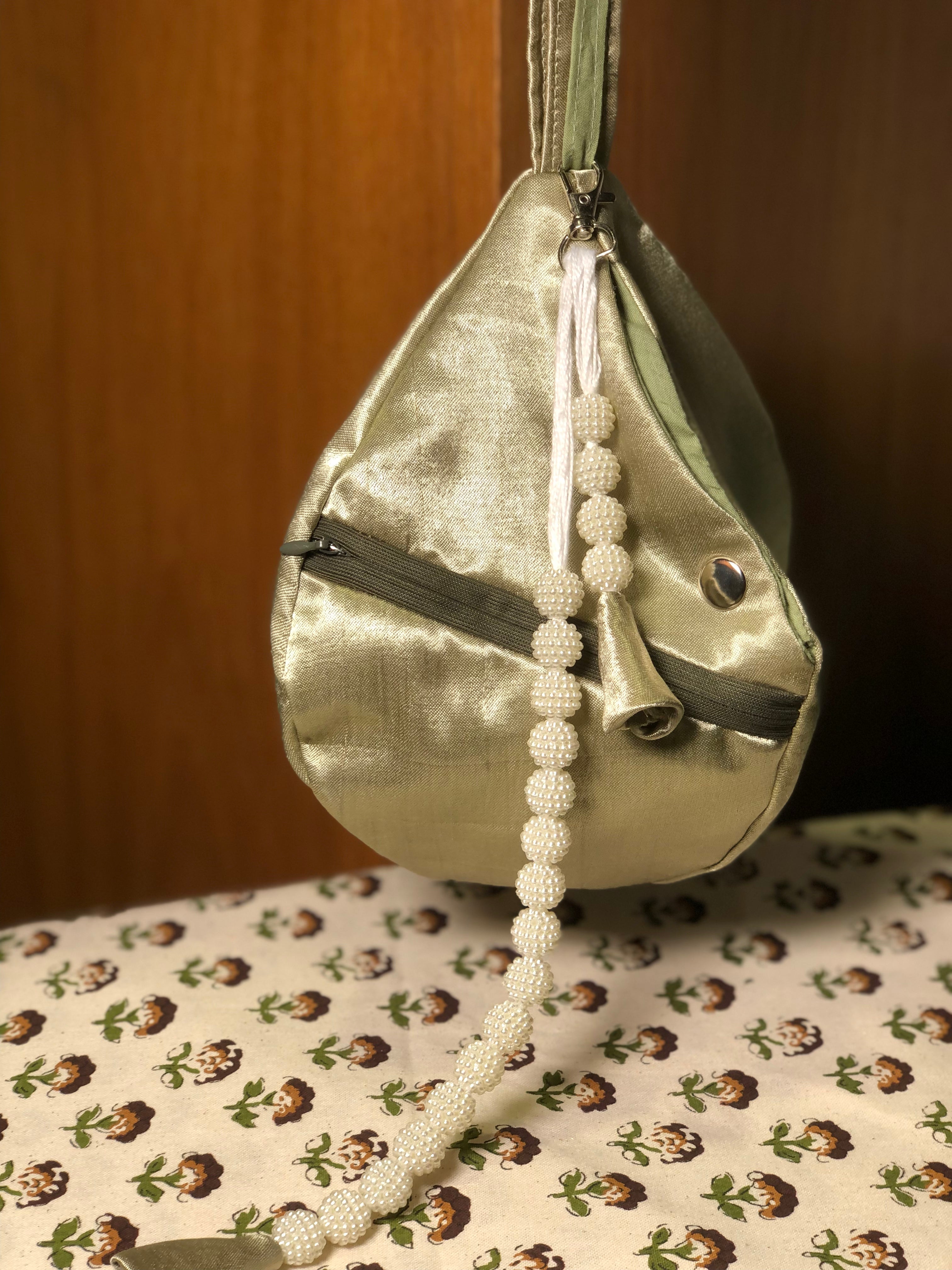 Pista Lotus Silk Japa Bag
