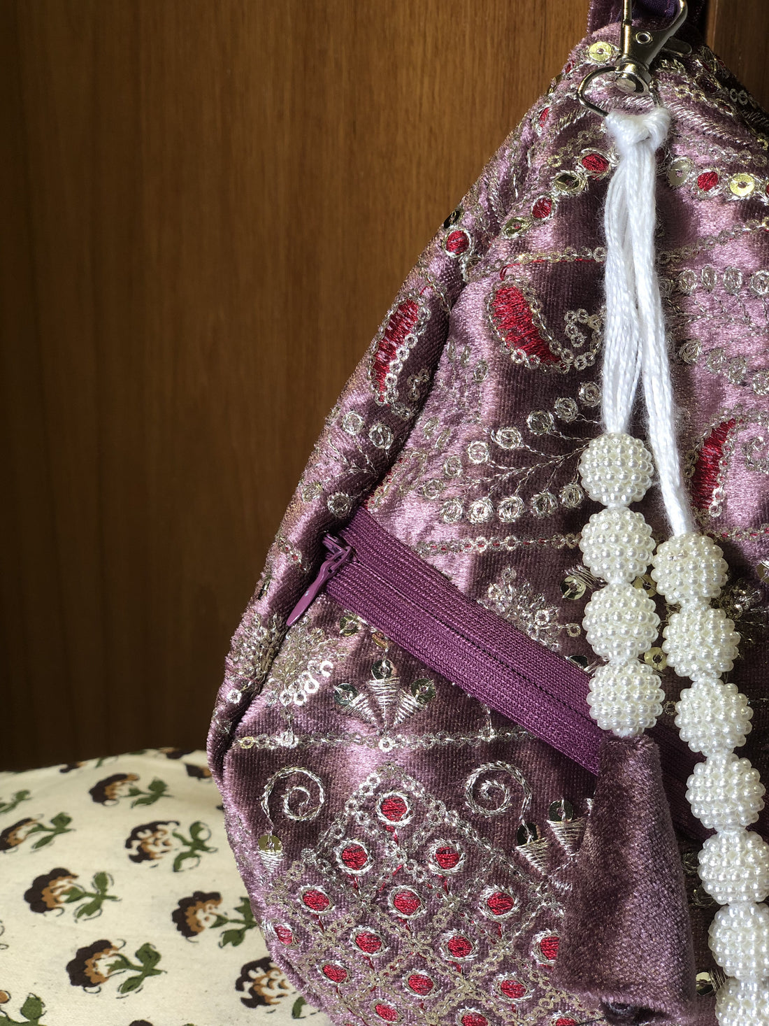 Vintage Lavender Embroidered Velvet Japabag